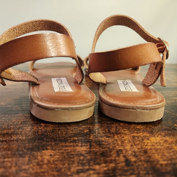 Steve Madden Dairr Flat Sandal Size 7.5 Women's - Picture 5 of 7